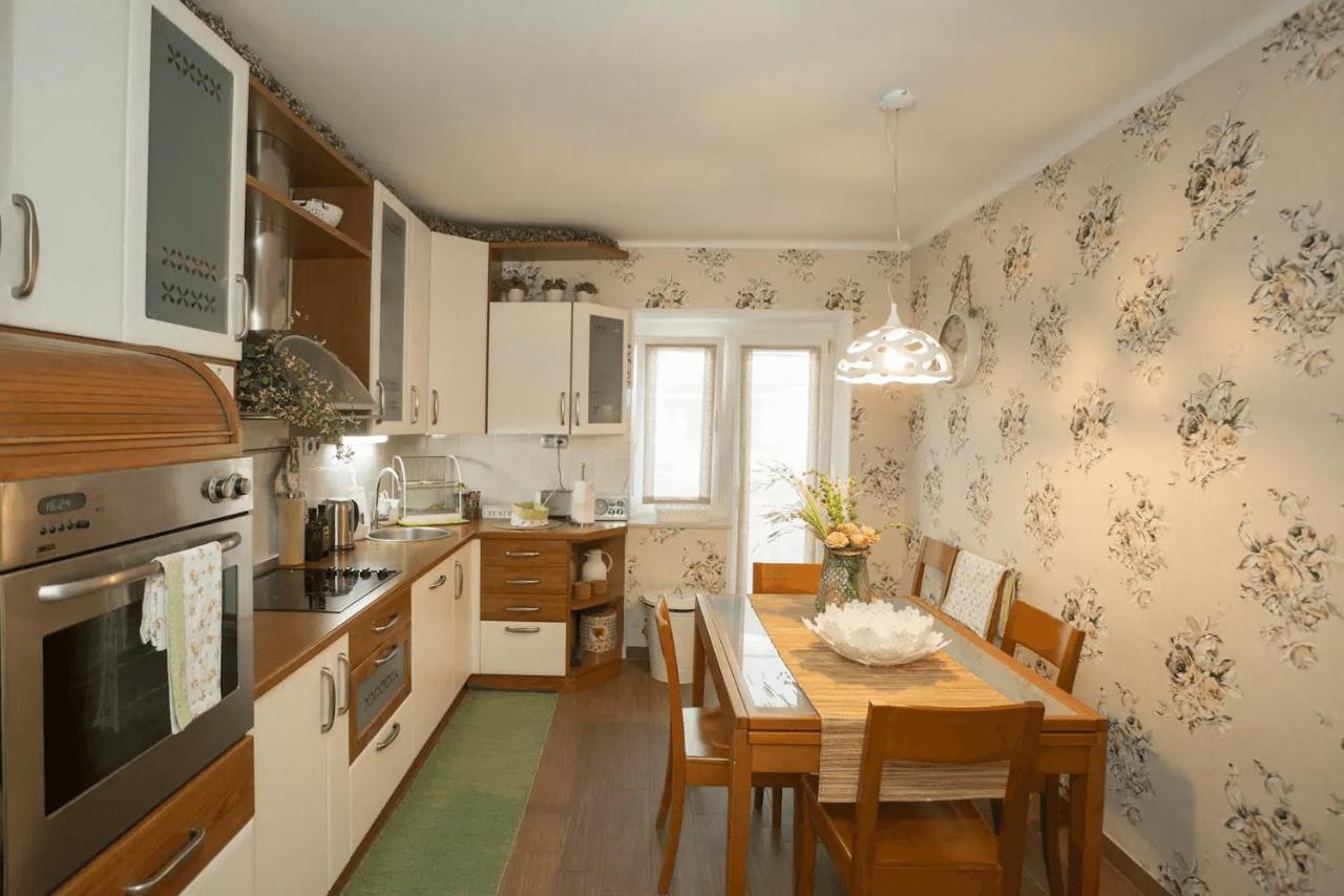 Beach Apartment Butterfly With Sea View Split Exterior foto